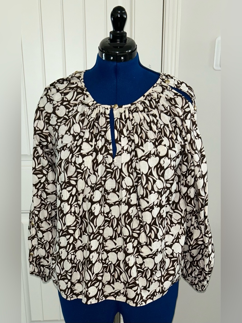 Loft Women’s Brown and Cream Floral Peasant Blouse